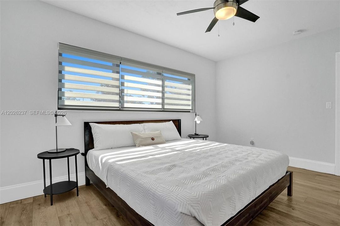 For Sale: $999,000 (4 beds, 2 baths, 1947 Square Feet)