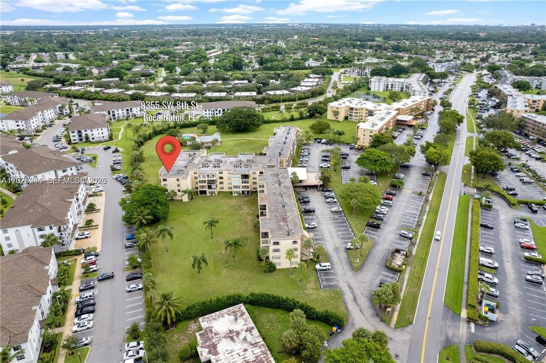 For Sale: $199,000 (2 beds, 2 baths, 900 Square Feet)