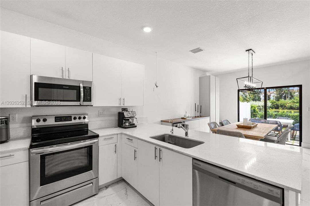 For Sale: $579,900 (4 beds, 2 baths, 1773 Square Feet)