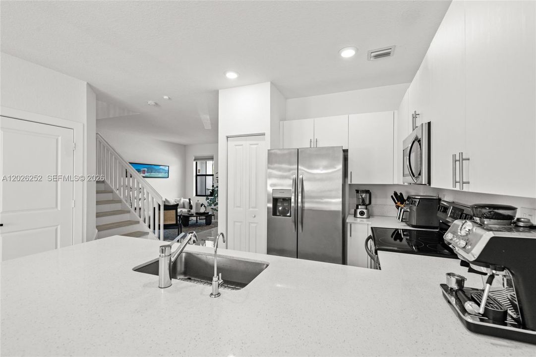 For Sale: $579,900 (4 beds, 2 baths, 1773 Square Feet)