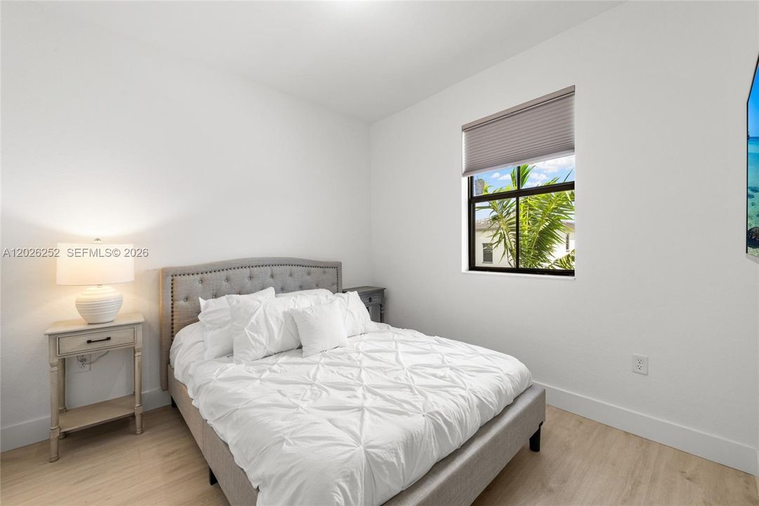 For Sale: $579,900 (4 beds, 2 baths, 1773 Square Feet)