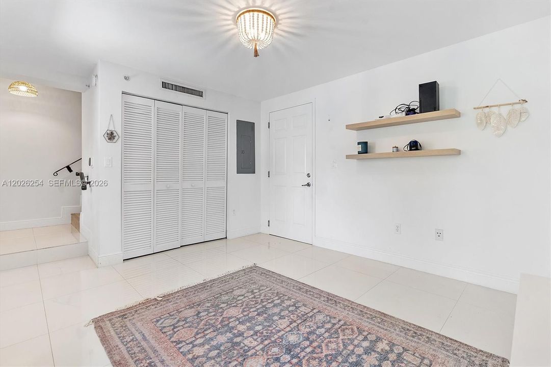 Bonus room, playroom, office, gym etc