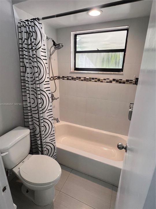 For Rent: $1,150 (0 beds, 1 baths, 1263 Square Feet)