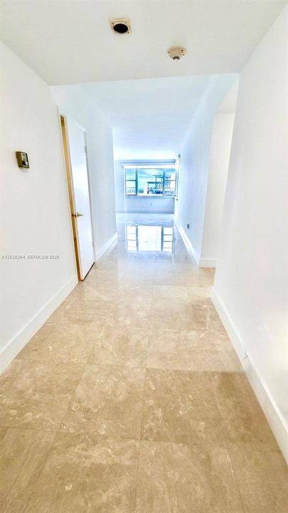 For Sale: $610,000 (1 beds, 2 baths, 1560 Square Feet)