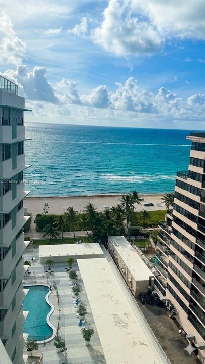For Sale: $610,000 (1 beds, 2 baths, 1560 Square Feet)