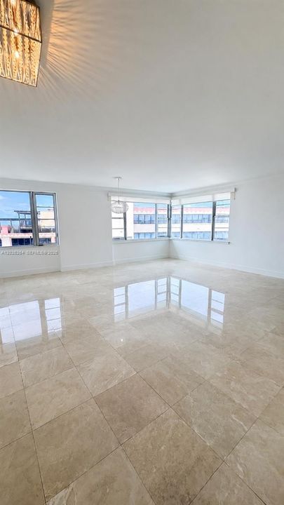 For Sale: $610,000 (1 beds, 2 baths, 1560 Square Feet)