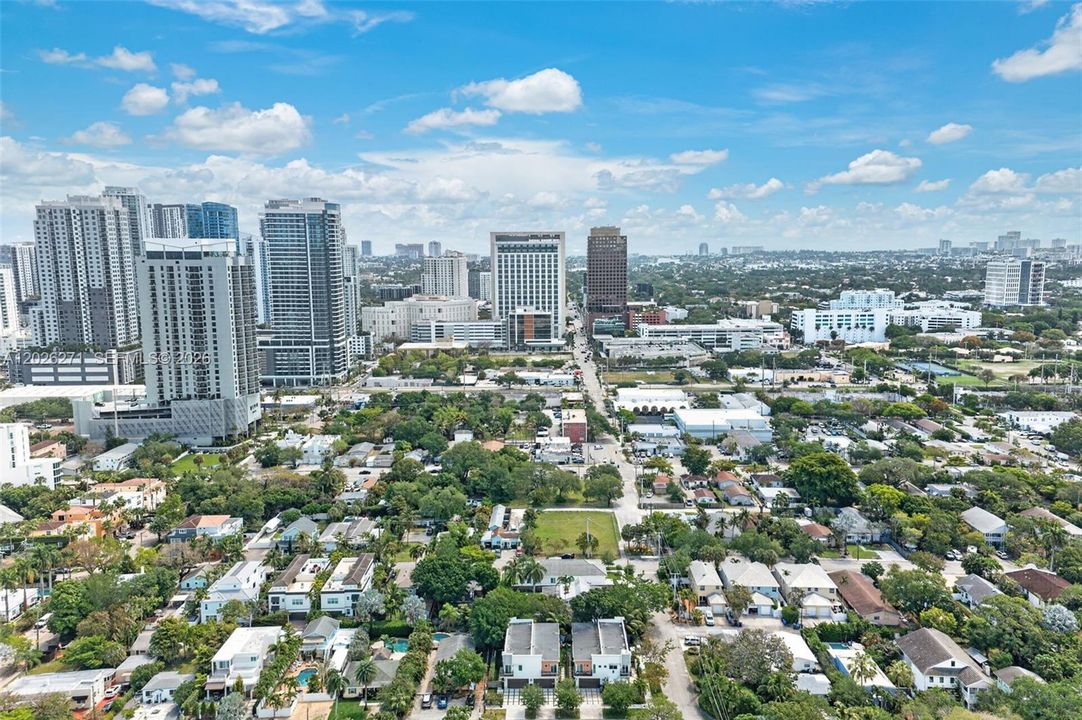Active With Contract: $795,000 (3 beds, 3 baths, 1980 Square Feet)