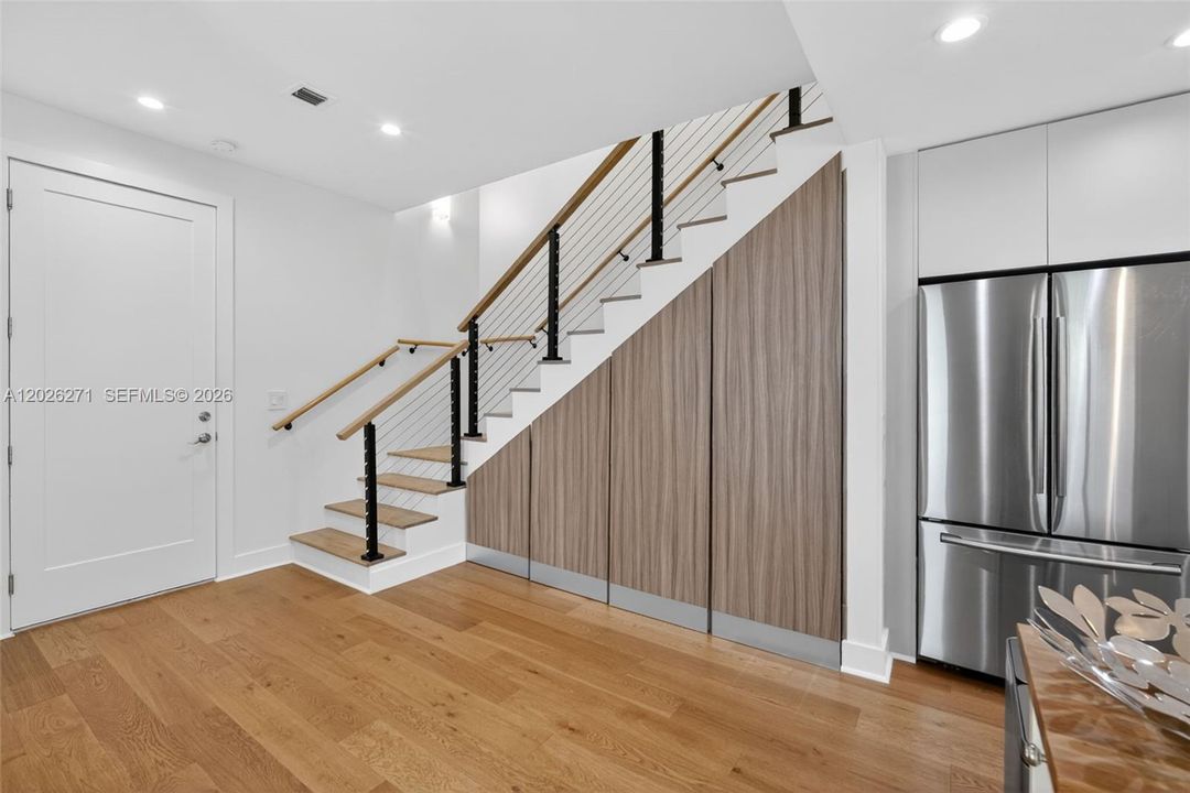 Active With Contract: $795,000 (3 beds, 3 baths, 1980 Square Feet)