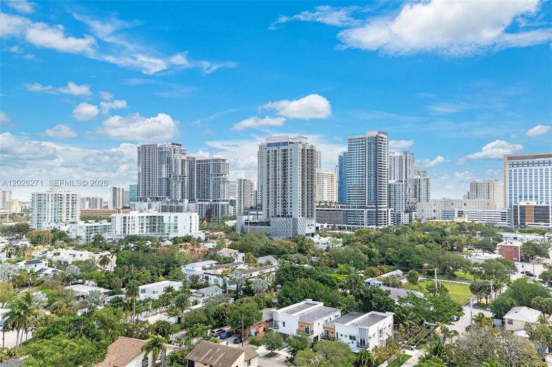 Active With Contract: $795,000 (3 beds, 3 baths, 1980 Square Feet)