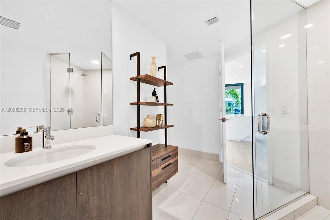 En Venta: $850,000 (2 camas, 2 baños, 1095 Pies cuadrados)