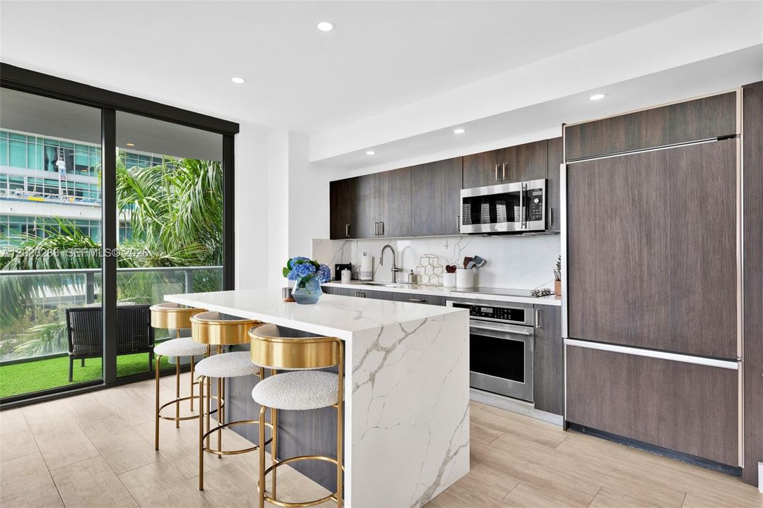 En Venta: $850,000 (2 camas, 2 baños, 1095 Pies cuadrados)