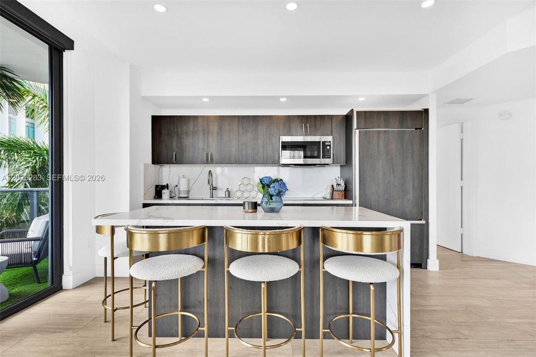 En Venta: $850,000 (2 camas, 2 baños, 1095 Pies cuadrados)