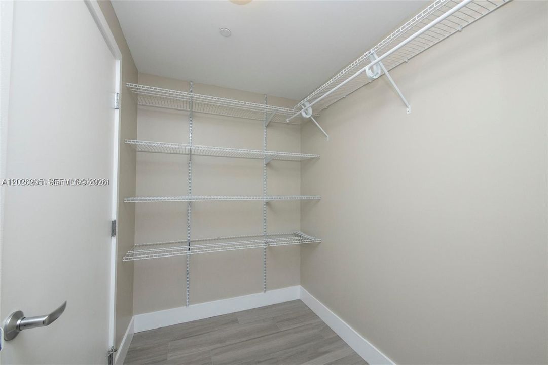 For Rent: $4,000 (2 beds, 2 baths, 1107 Square Feet)