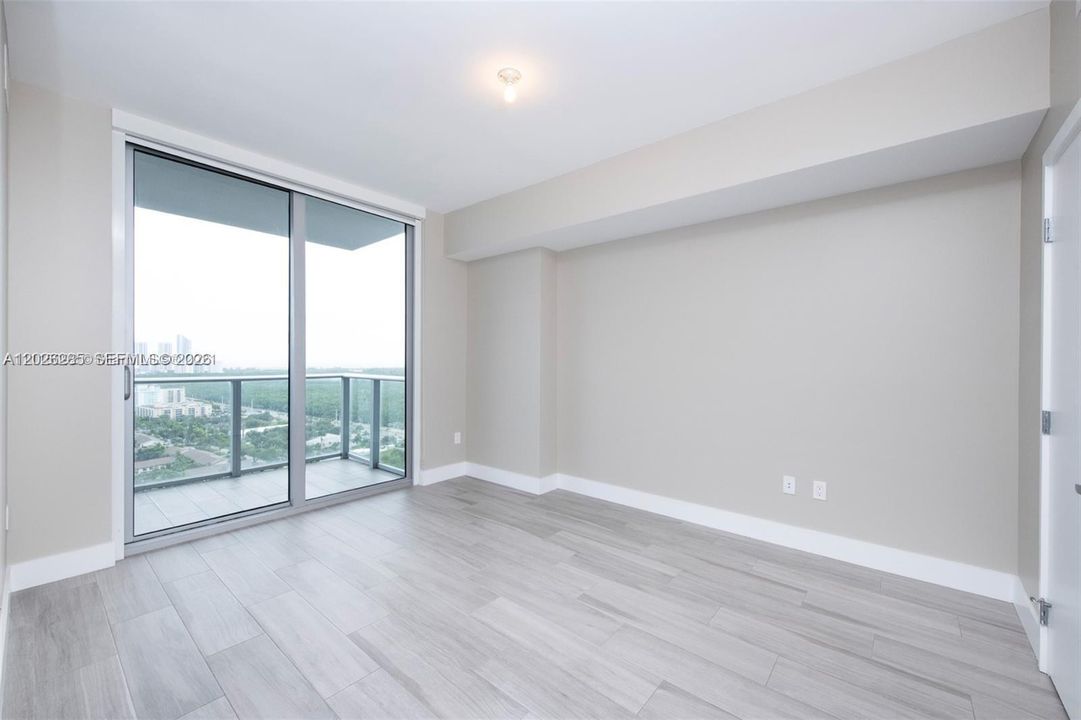 For Rent: $4,000 (2 beds, 2 baths, 1107 Square Feet)