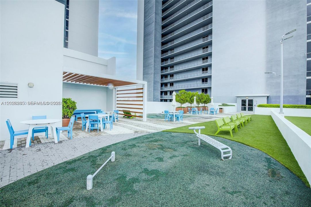 For Rent: $4,000 (2 beds, 2 baths, 1107 Square Feet)