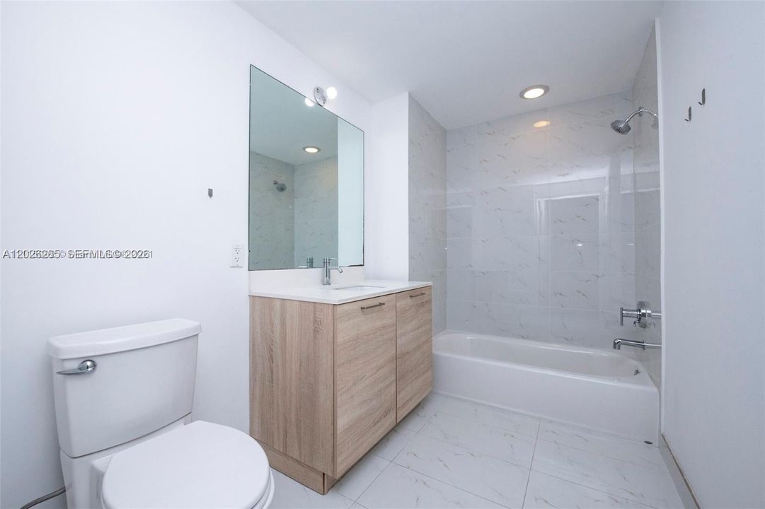 For Rent: $4,000 (2 beds, 2 baths, 1107 Square Feet)