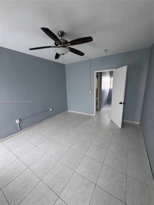 For Rent: $1,600 (1 beds, 1 baths, 567 Square Feet)