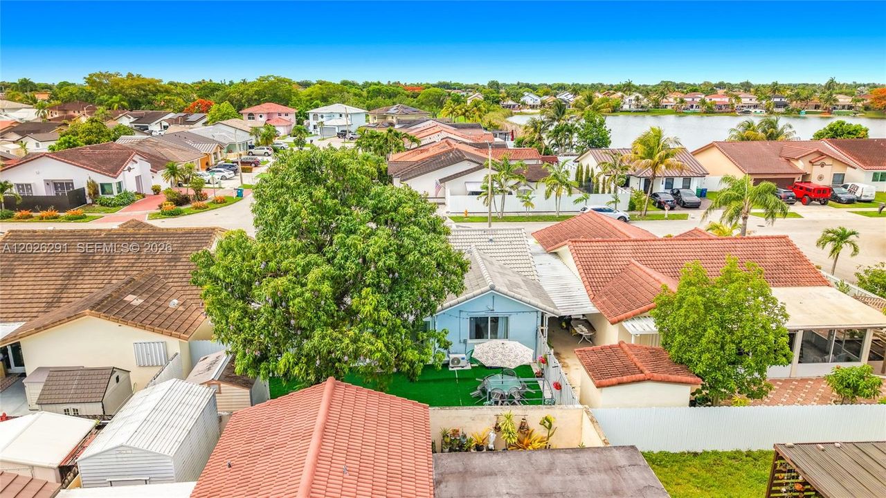 В аренду: $3,450 (3 спален, 2 ванн, 1430 Квадратных фут)