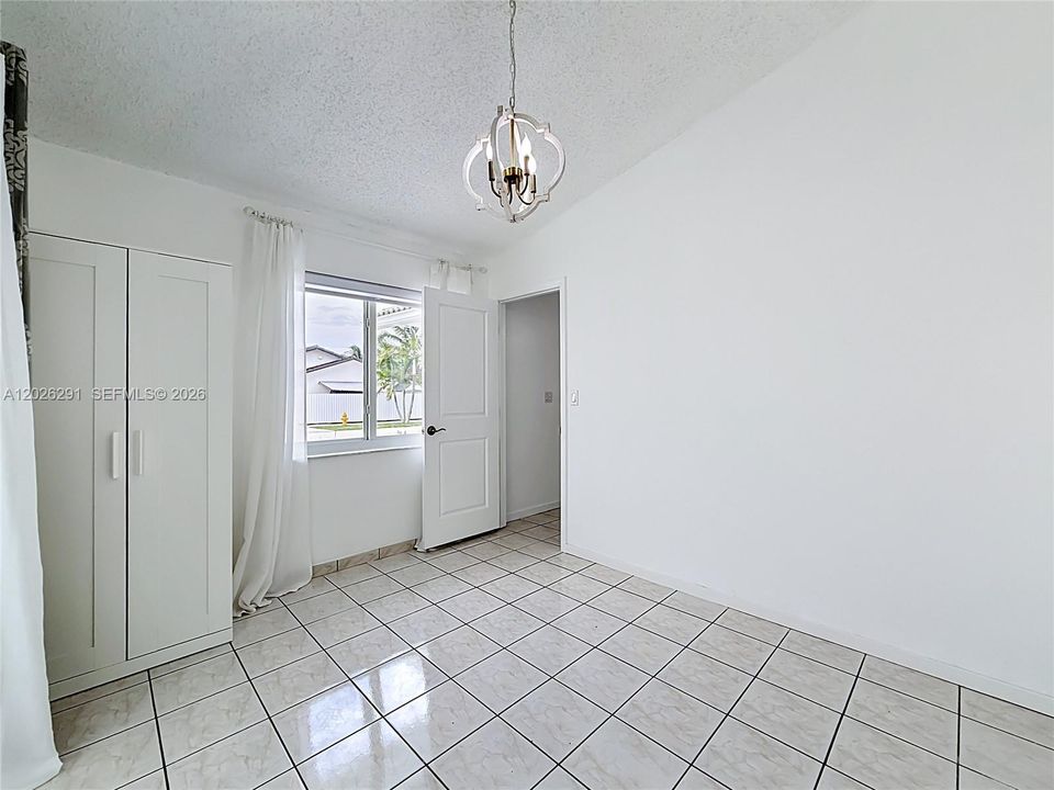В аренду: $3,450 (3 спален, 2 ванн, 1430 Квадратных фут)