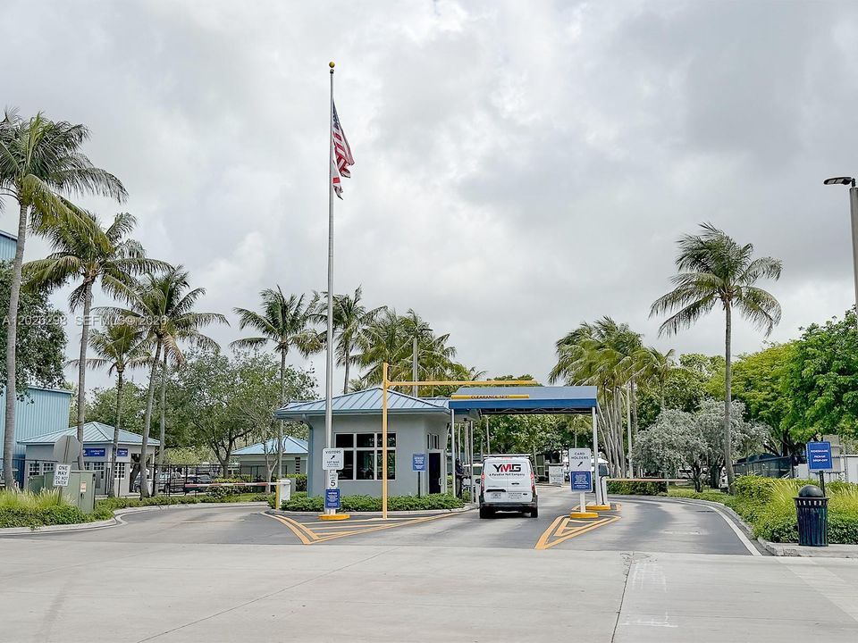 For Sale: $725,000 (0 beds, 0 baths, 1570 Square Feet)