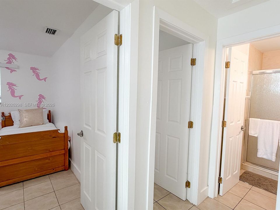 For Sale: $725,000 (0 beds, 0 baths, 1570 Square Feet)