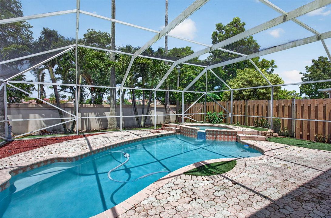 25-web-or-mls-3083-7364