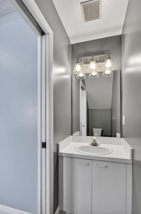 12-web-or-mls-3083-7298