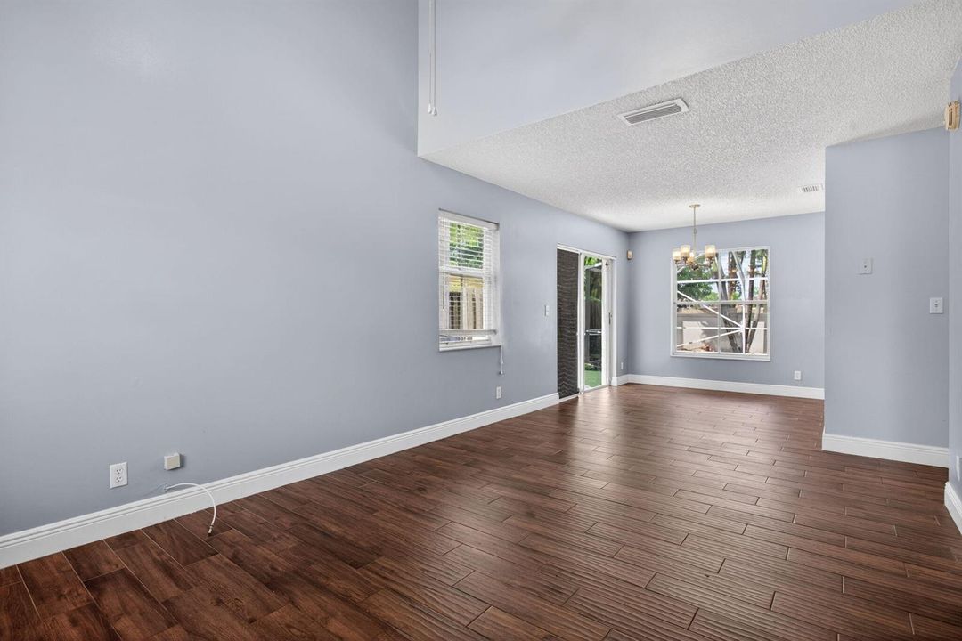 5-web-or-mls-3083-7264