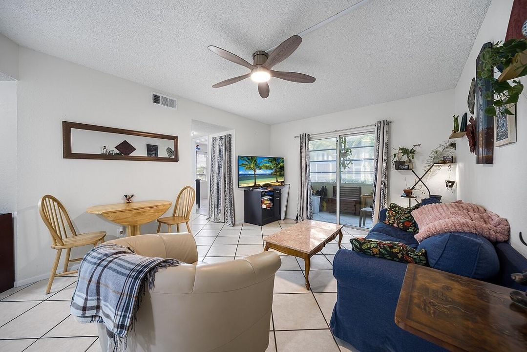 1507-SE-Royal-Green-Cir-102-HigMedia-015
