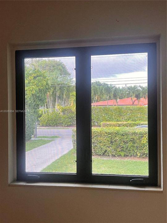 Activo con contrato: $3,400 (2 camas, 1 baños, 1266 Pies cuadrados)