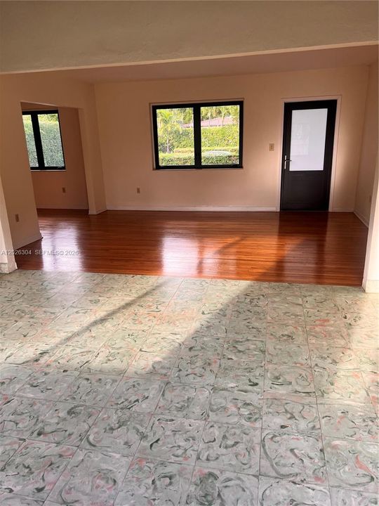 Activo con contrato: $3,400 (2 camas, 1 baños, 1266 Pies cuadrados)
