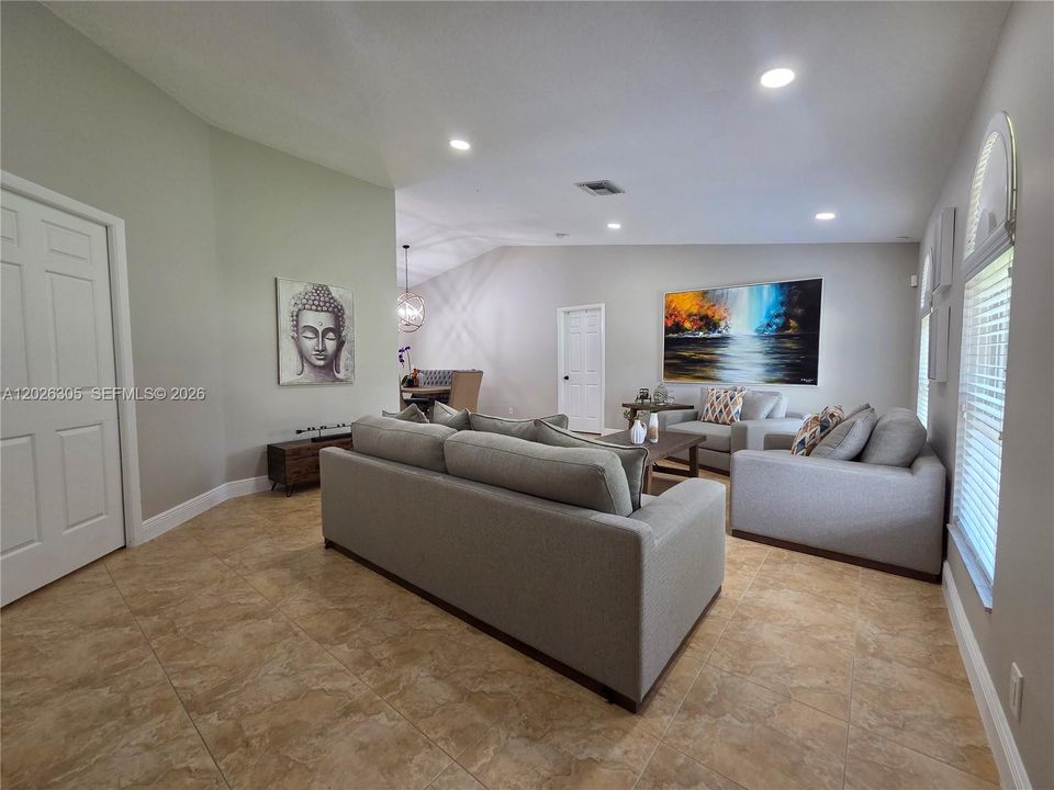 For Rent: $5,700 (4 beds, 2 baths, 2107 Square Feet)