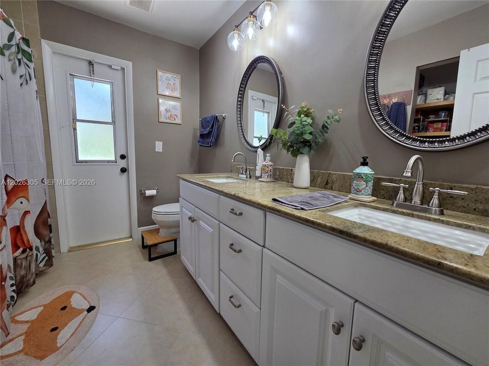 For Rent: $5,700 (4 beds, 2 baths, 2107 Square Feet)