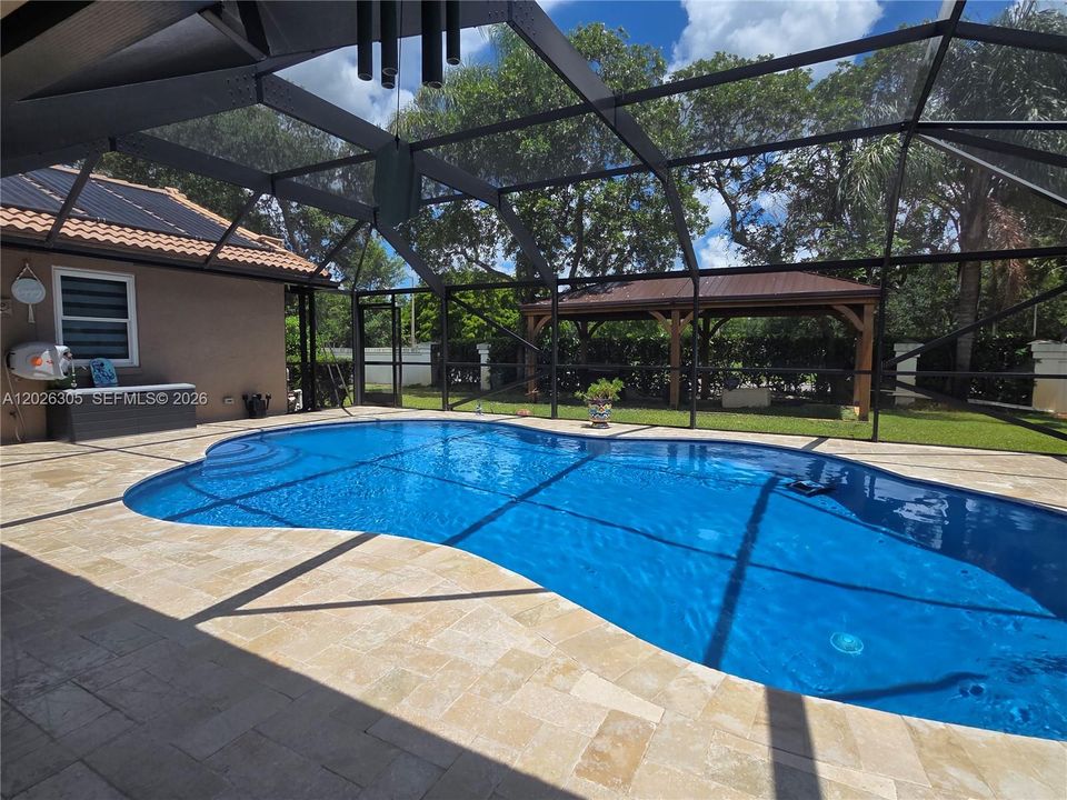 For Rent: $5,700 (4 beds, 2 baths, 2107 Square Feet)