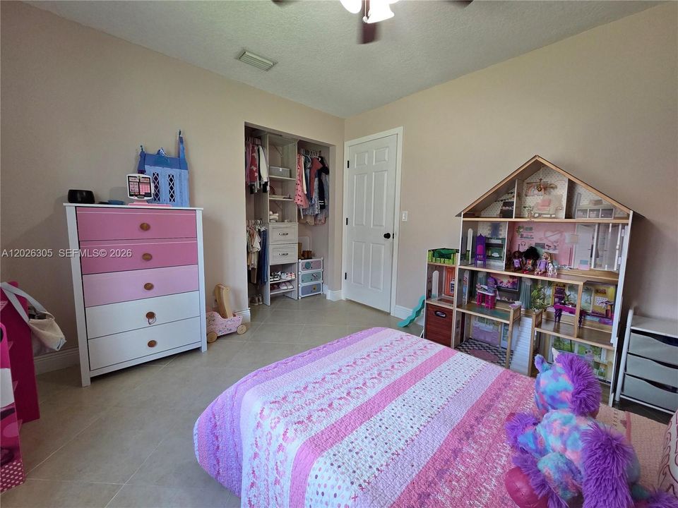 For Rent: $5,700 (4 beds, 2 baths, 2107 Square Feet)