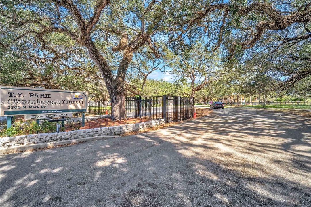 For Rent: $2,950 (2 beds, 2 baths, 1238 Square Feet)
