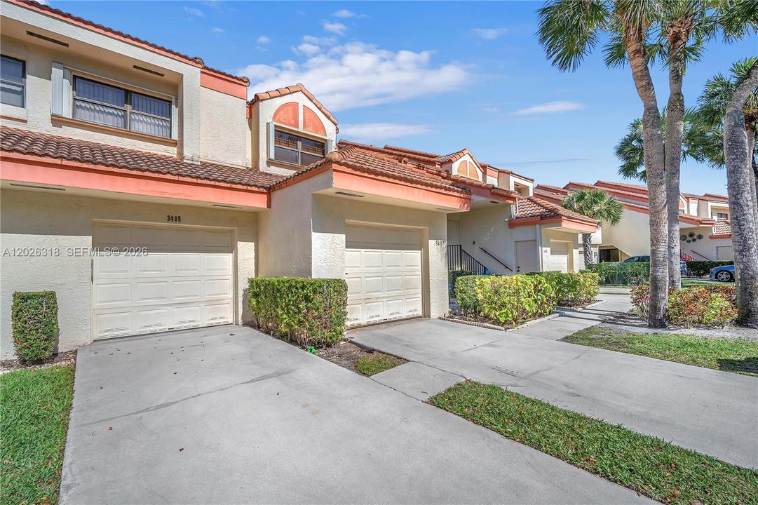 For Rent: $2,950 (2 beds, 2 baths, 1238 Square Feet)