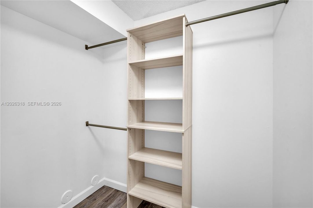 For Rent: $2,950 (2 beds, 2 baths, 1238 Square Feet)