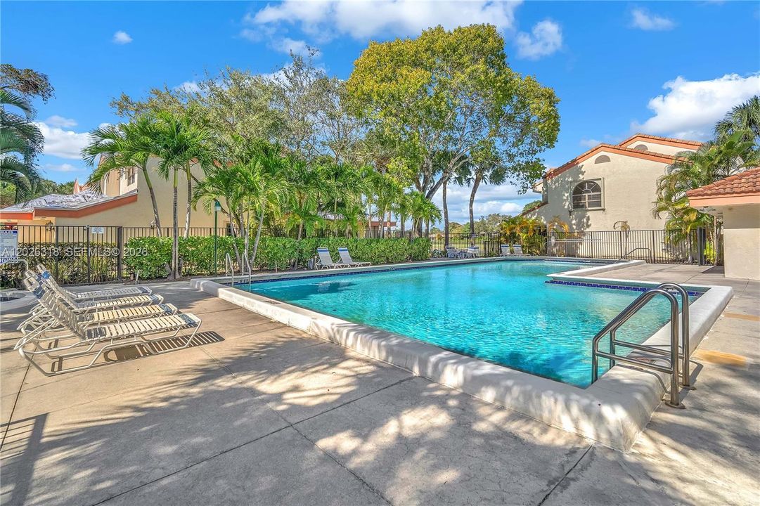 For Rent: $2,950 (2 beds, 2 baths, 1238 Square Feet)