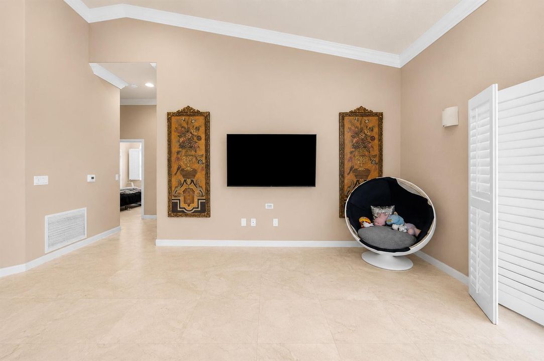 6911 NW 84th Ave 10_07_21 AM
