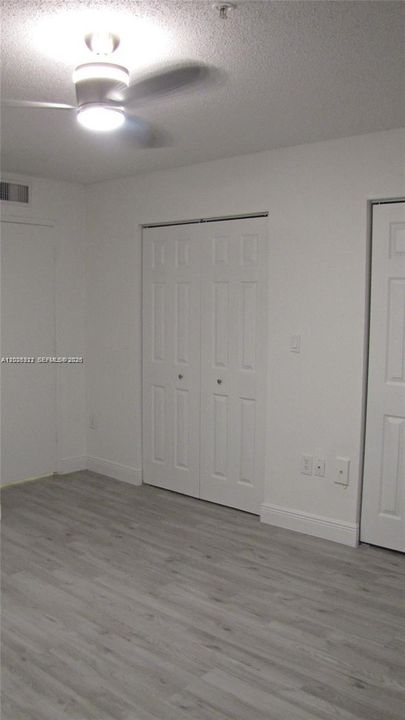 Active With Contract: $280,000 (1 beds, 1 baths, 743 Square Feet)
