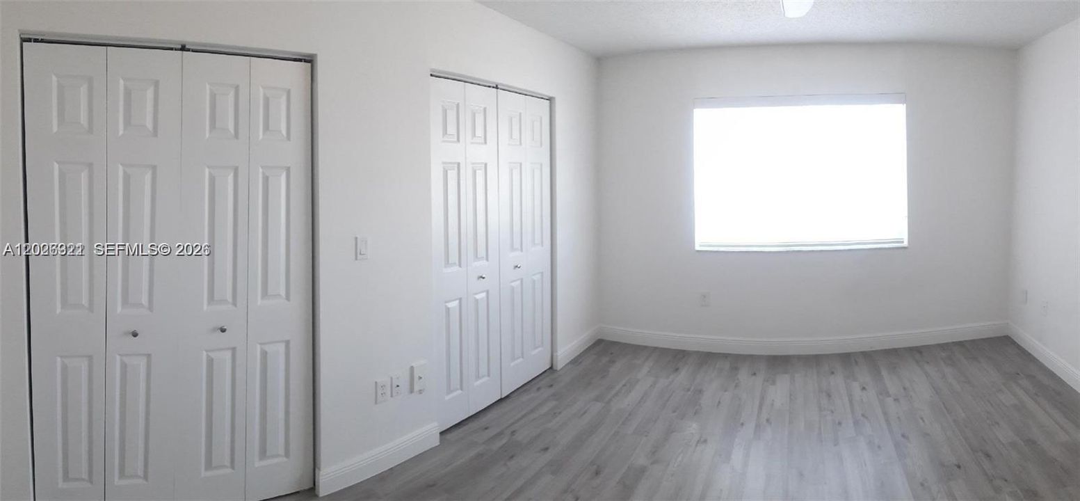 Active With Contract: $280,000 (1 beds, 1 baths, 743 Square Feet)