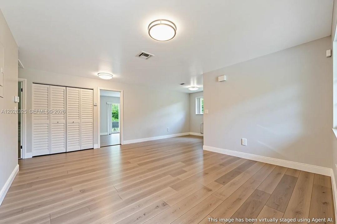 For Sale: $850,000 (3 beds, 2 baths, 1147 Square Feet)