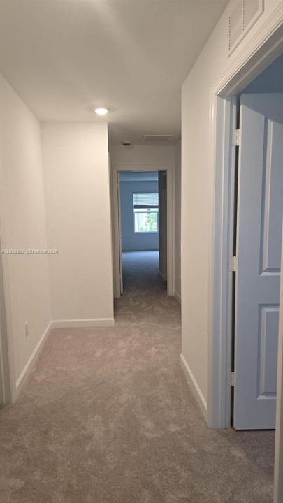 En Renta: $2,950 (3 camas, 2 baños, 1690 Pies cuadrados)
