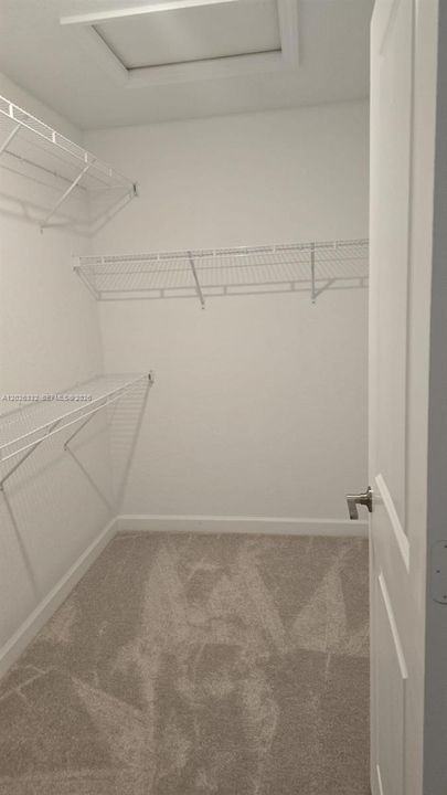 En Renta: $2,950 (3 camas, 2 baños, 1690 Pies cuadrados)