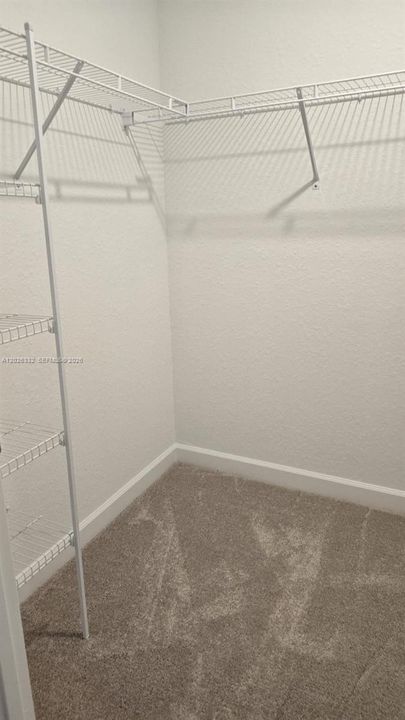 En Renta: $2,950 (3 camas, 2 baños, 1690 Pies cuadrados)
