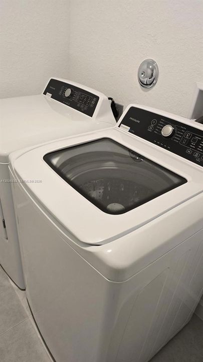 En Renta: $2,950 (3 camas, 2 baños, 1690 Pies cuadrados)