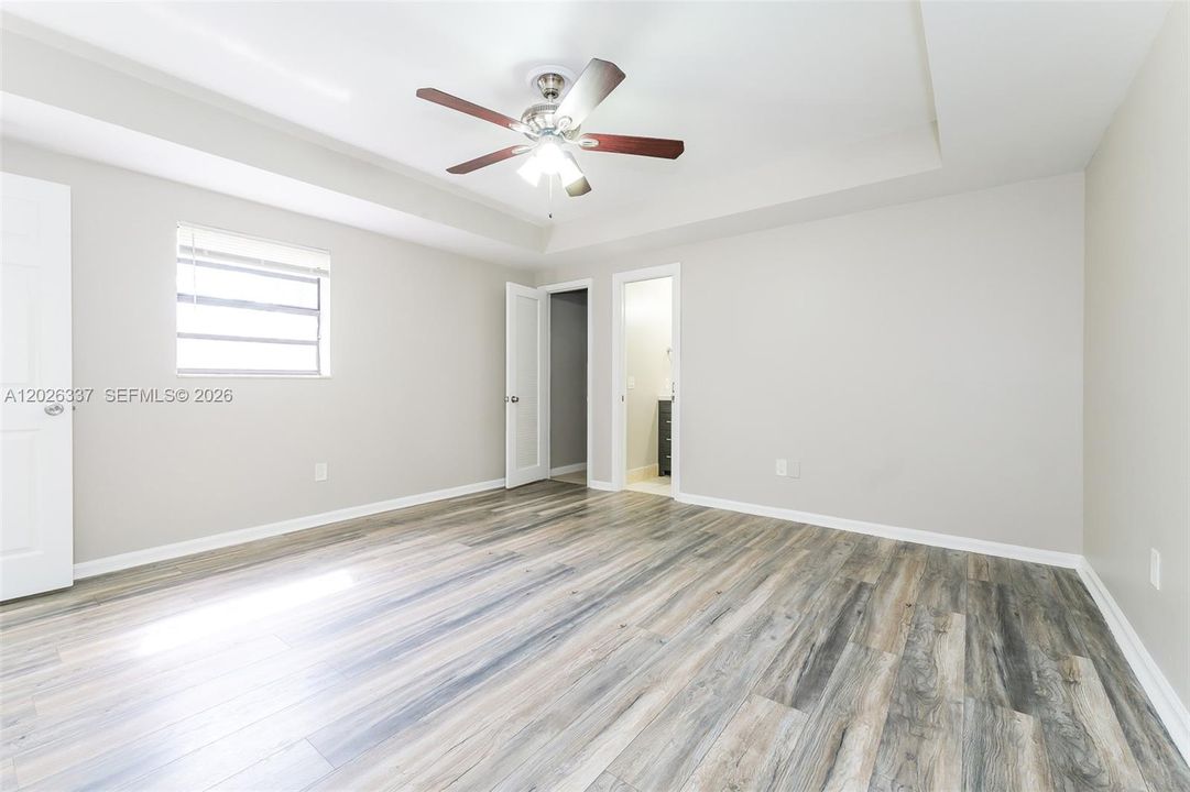 For Rent: $3,100 (4 beds, 2 baths, 1981 Square Feet)