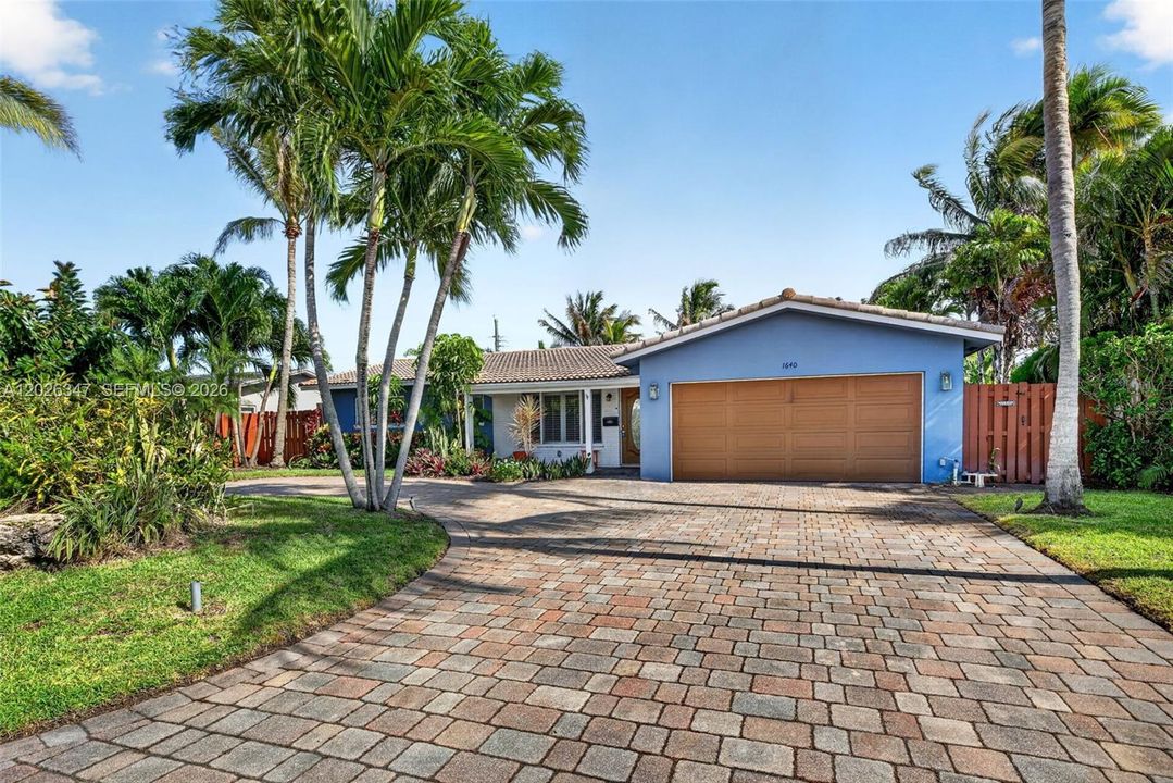 For Sale: $625,000 (2 beds, 2 baths, 1547 Square Feet)