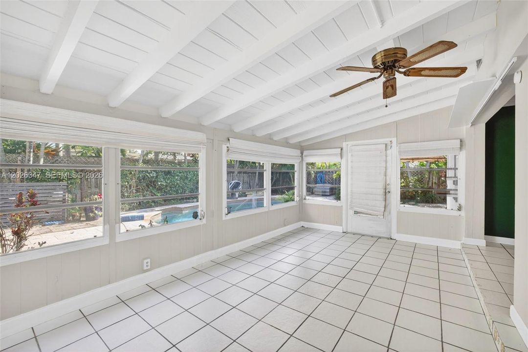 For Sale: $625,000 (2 beds, 2 baths, 1547 Square Feet)